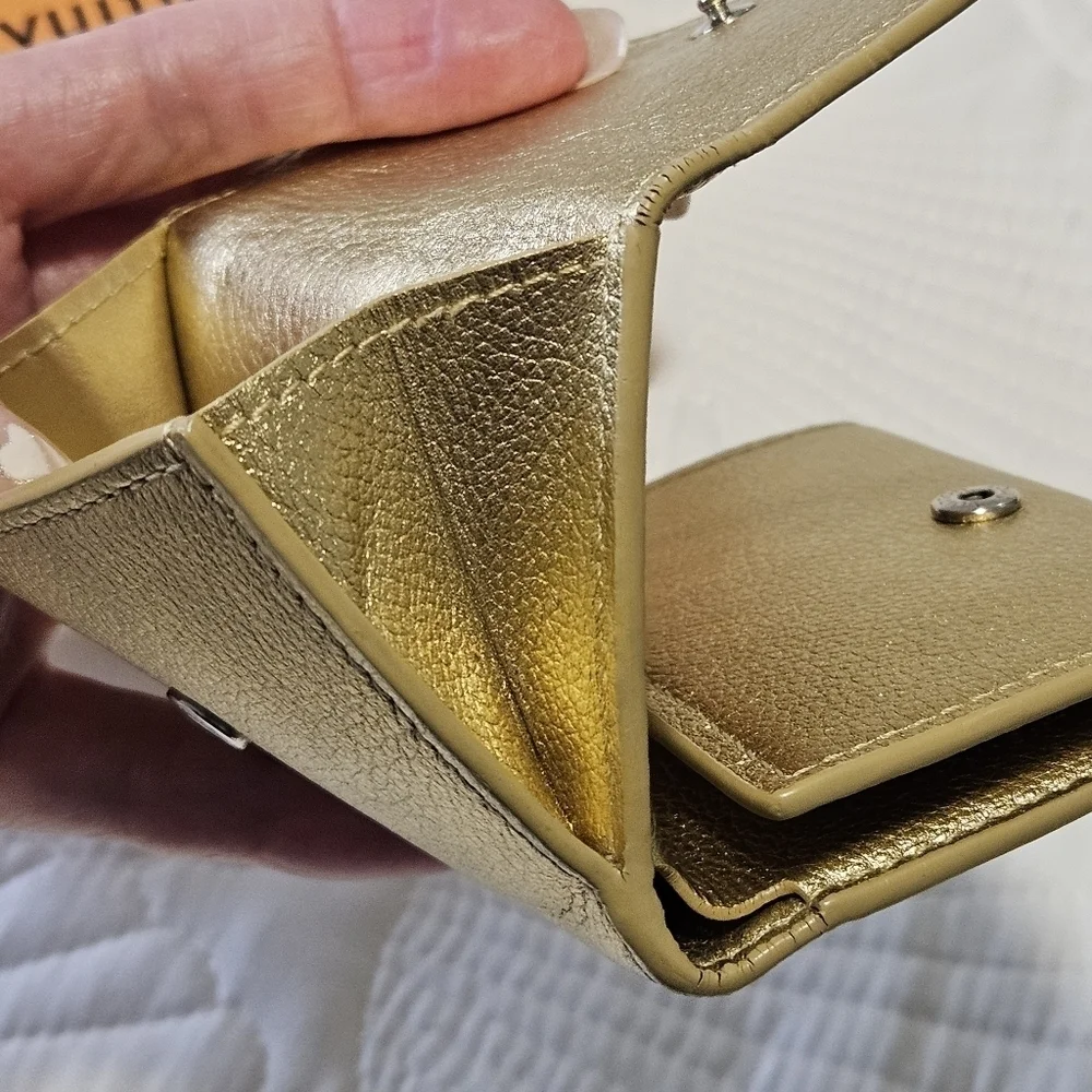 LOUIS VUITTON Portefeuille lock mini Compact Wallet Trifold Leather